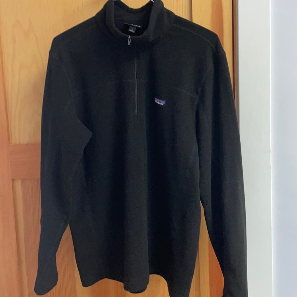 Men’s Patagonia 1/4 Zip Fleece pullover, Size Large, Black